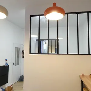  Apartment Voltaire France